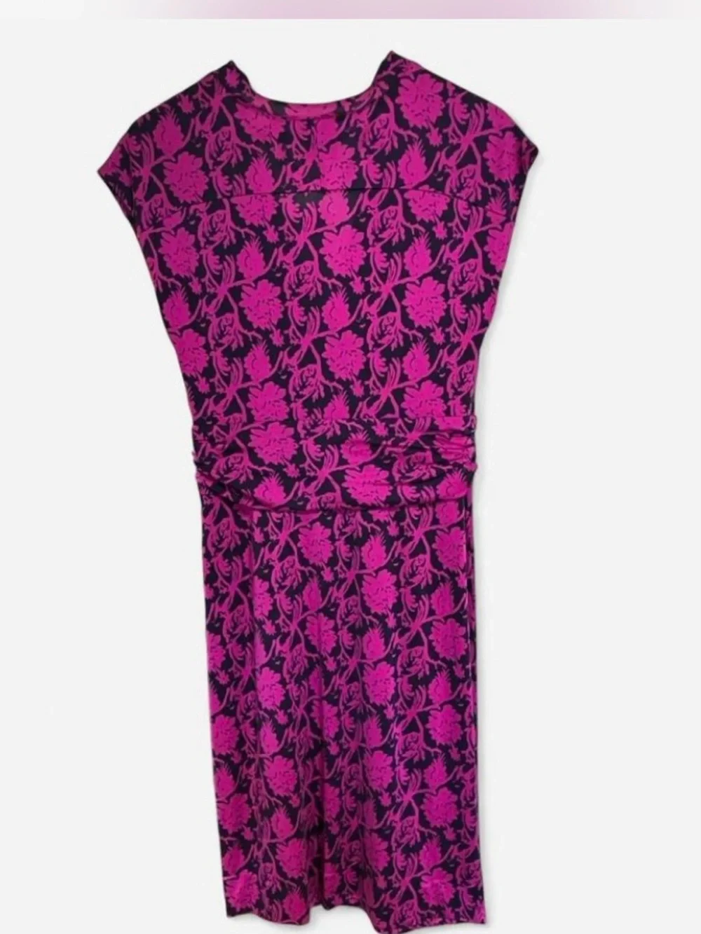 Tory Burch figure skimming